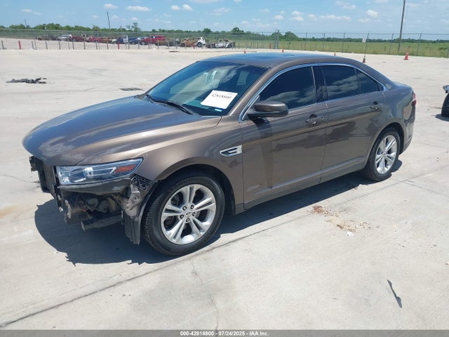 Ford 2016 2016 1FAHP2E80GG121935 Image 2