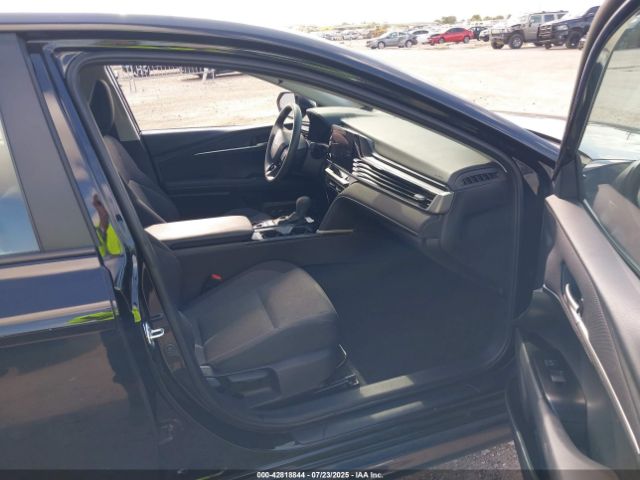 2025 TOYOTA CAMRY 4T1DAACK1SU017138 Photo 4