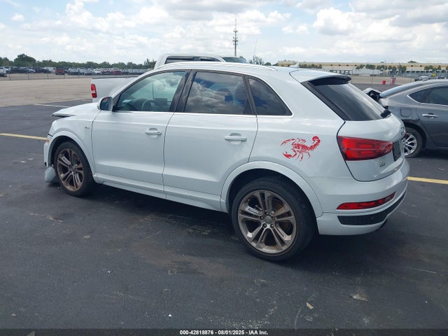 2018 AUDI Q3 WA1JCCFS0JR027339 Photo 2