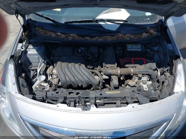 3N1CN7AP9JL810902 Nissan 2018