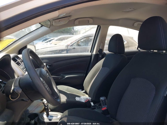 3N1CN7AP9JL810902 Nissan 2018