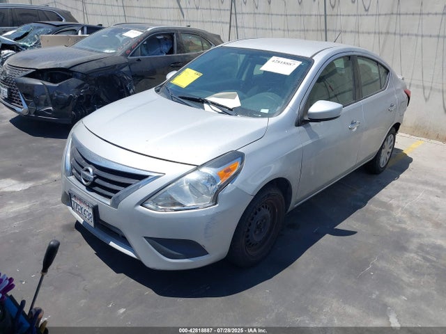 3N1CN7AP9JL810902 Nissan 2018
