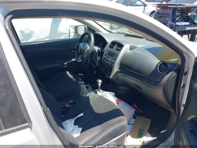 3N1CN7AP9JL810902 Nissan 2018