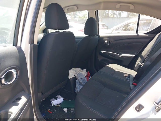 3N1CN7AP9JL810902 Nissan 2018