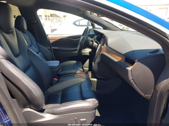 2020 TESLA MODEL X 5YJXCAE25LF235506 Photo 4