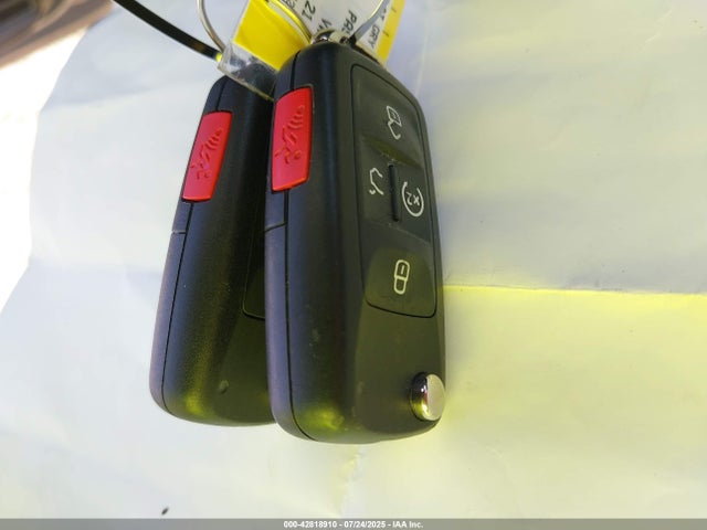 Volkswagen 2021 2021 1VWSA7A31MC018970 Image 11