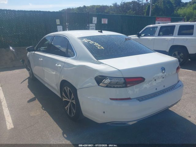 2022 VOLKSWAGEN PASSAT 1VWSA7A30NC004804 Photo 2