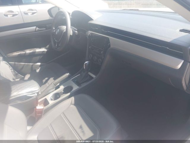 2022 VOLKSWAGEN PASSAT 1VWSA7A30NC004804 Photo 4
