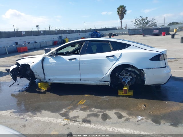 5YJSA1E5XNF483988 Tesla 2022