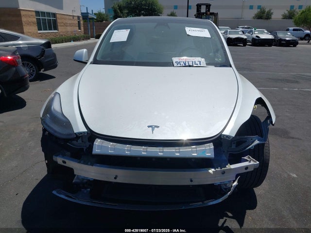 Tesla Model Y 2022 7SAYGDEE4NF542868 Image 13