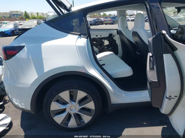 2022 TESLA MODEL Y 7SAYGDEE4NF542868 Photo 7