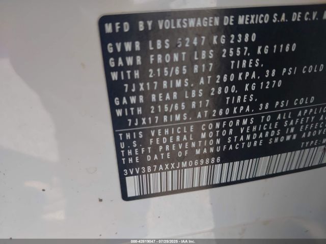 2018 VOLKSWAGEN TIGUAN 3VV3B7AXXJM069886 Photo 8