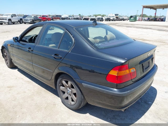 42819053 :رقم المزاد ، WBAAZ33404KP82138 vin ، 2004 Bmw 325i مزاد بيع