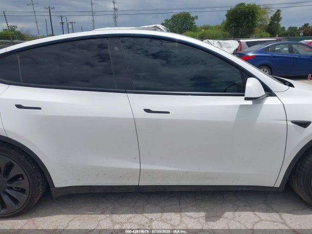 7SAYGDEF3NF398982 Tesla Model Y