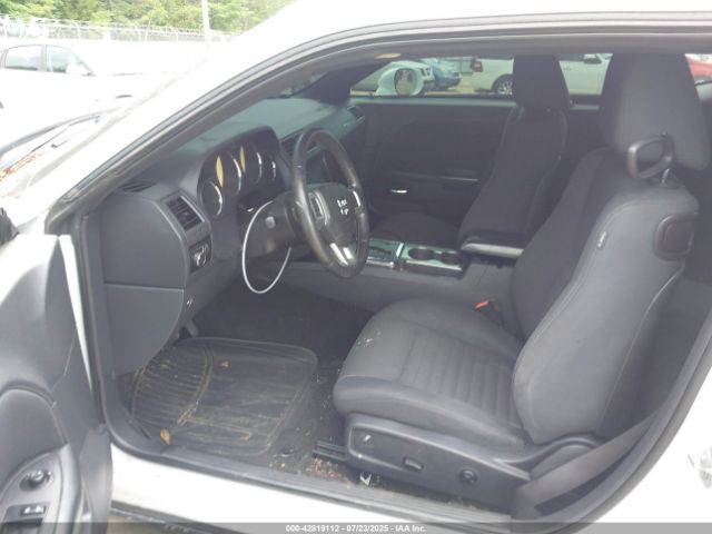 2013 DODGE CHALLENGER 2C3CDYAG0DH607372 Photo 4