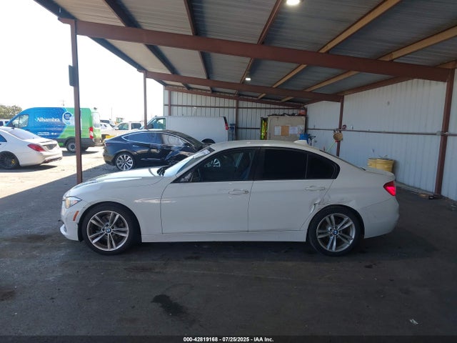 BMW 320i 2016 WBA8E1G54GNT35834 Image 14