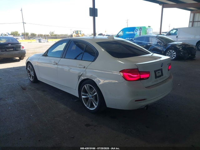 BMW 320i 2016 WBA8E1G54GNT35834 Image 3