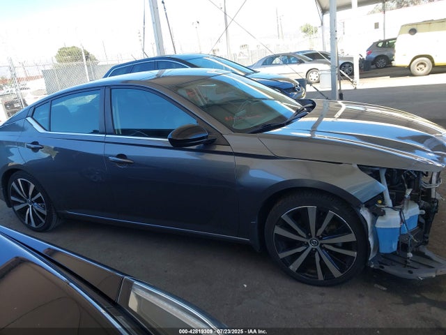 1N4BL4CV7LC231646 Nissan 2020