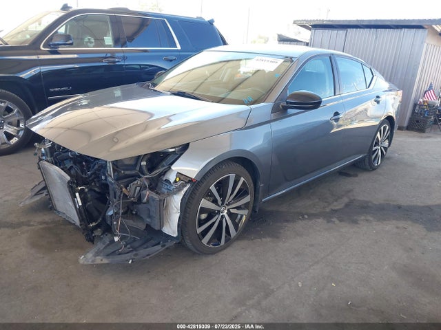 1N4BL4CV7LC231646 Nissan 2020