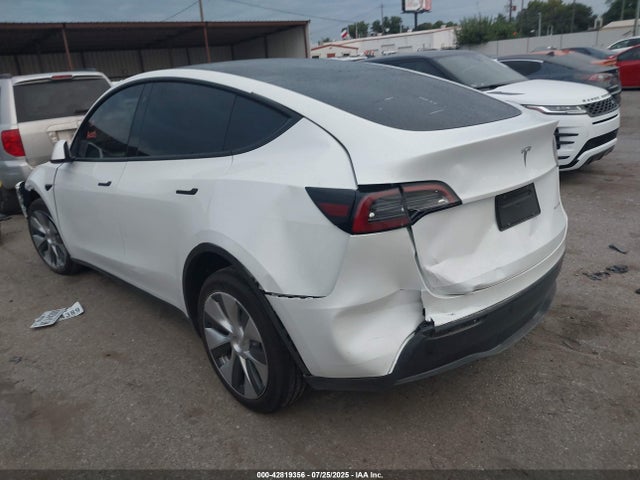 2023 TESLA MODEL Y 7SAYGDEE2PF630479 Photo 2
