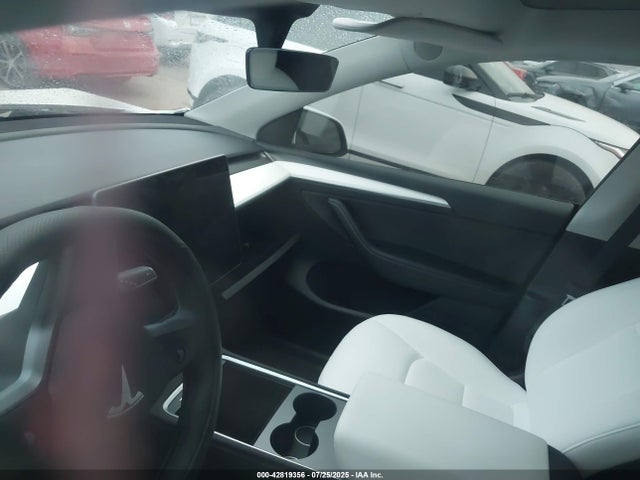 2023 TESLA MODEL Y 7SAYGDEE2PF630479 Photo 6