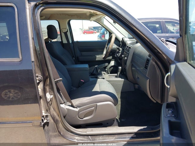 2011 DODGE NITRO 1D4PT4GK5BW604053 Photo 4