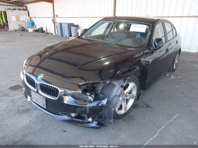 WBA3B1C51EP681060 BMW 320i