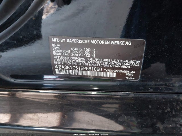WBA3B1C51EP681060 BMW 320i
