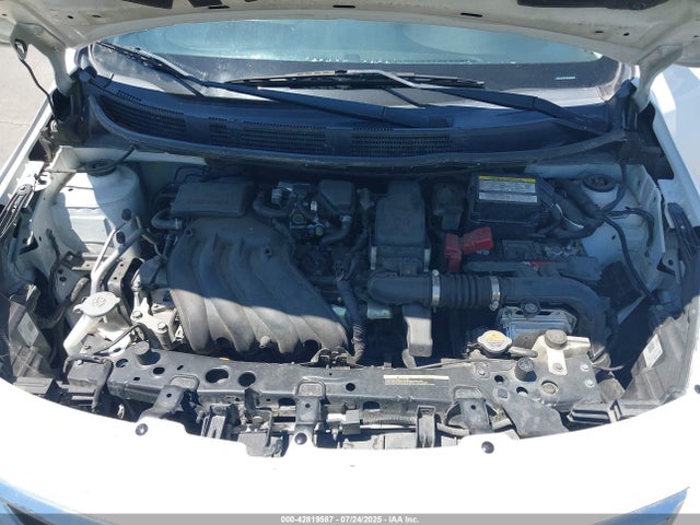 3N1CN7AP3KL852516 Nissan 2019