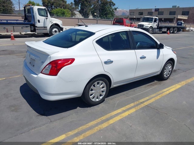 3N1CN7AP3KL852516 Nissan 2019