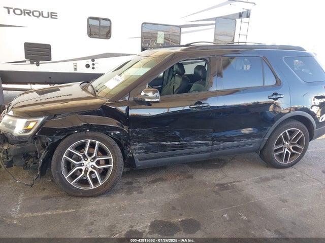 1FM5K8GT2GGC22664 Ford 2016