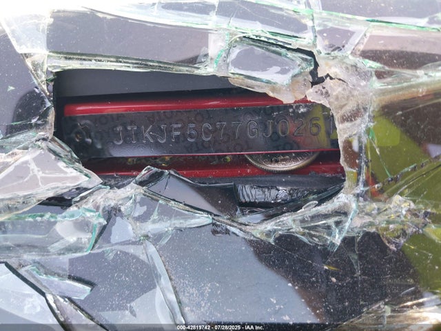 Scion 2ar-fe 2016 JTKJF5C77GJ026164 Image 9