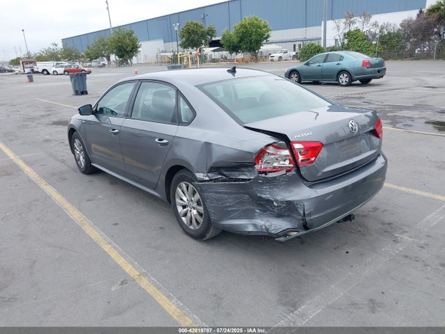 Volkswagen Passat 2015 1VWAT7A37FC035572 Image 3