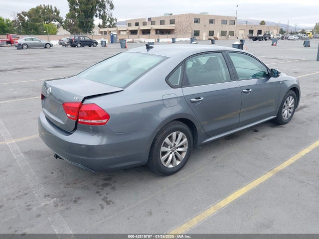 Volkswagen Passat 2015 1VWAT7A37FC035572 Image 4