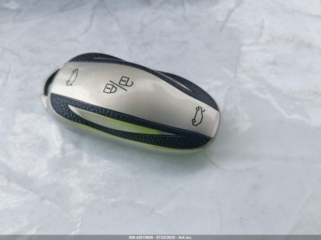 2014 TESLA MODEL S 5YJSA1H16EFP67644 Photo 10