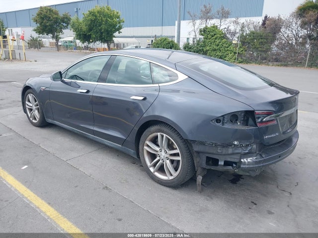 2014 TESLA MODEL S 5YJSA1H16EFP67644 Photo 2