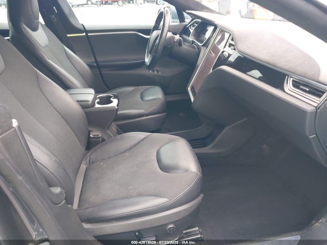 2014 TESLA MODEL S 5YJSA1H16EFP67644 Photo 4