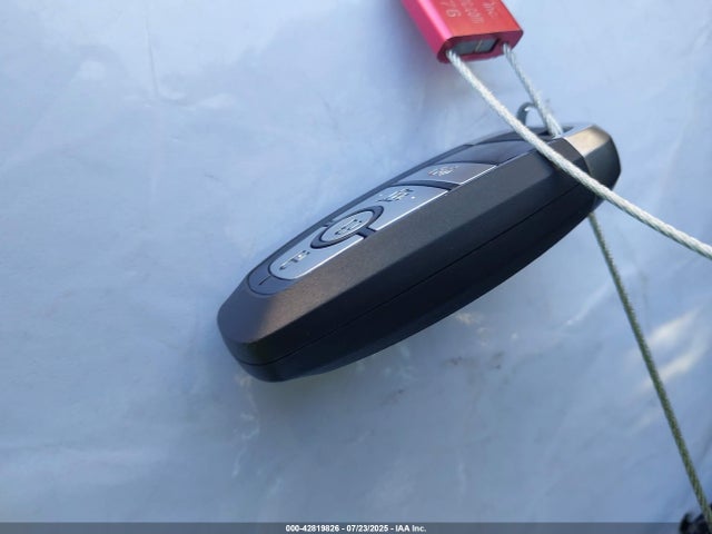 1FMCU0G60MUB34528 Ford dragon di tc
