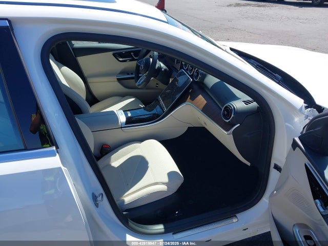 W1KAF4HB2SR245130 Mercedes-Benz m254