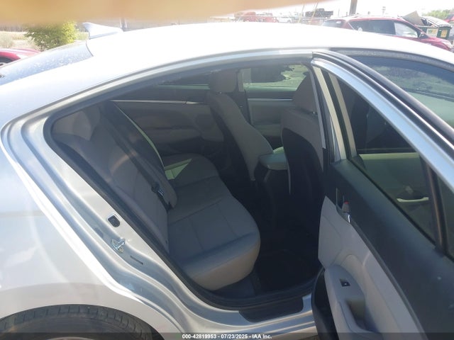 Hyundai ELANTRA SEL 2020 5NPD84LF9LH532825 Image 8