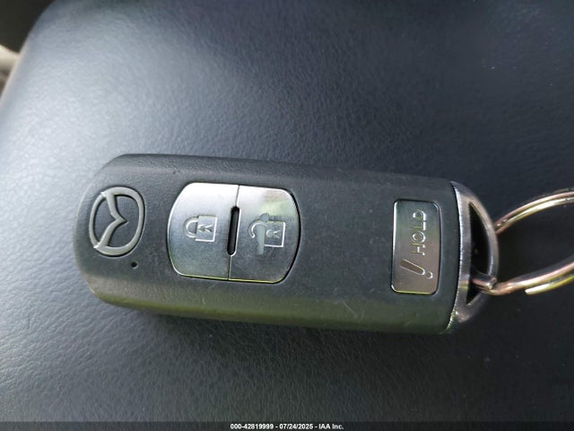 JM3KE2BY3G0905102 Mazda py