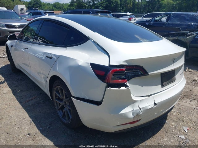 Tesla MODEL 3 2022 5YJ3E1EB8NF277387 Image 3