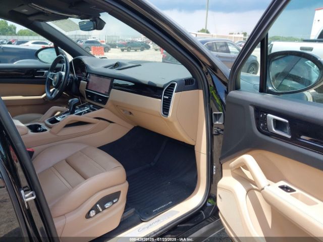 2021 PORSCHE CAYENNE WP1AA2AY1MDA05903 Photo 4