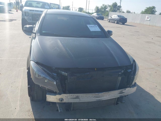 Mercedes-Benz m270 2019 WDDSJ4GB6KN726591 Image 12