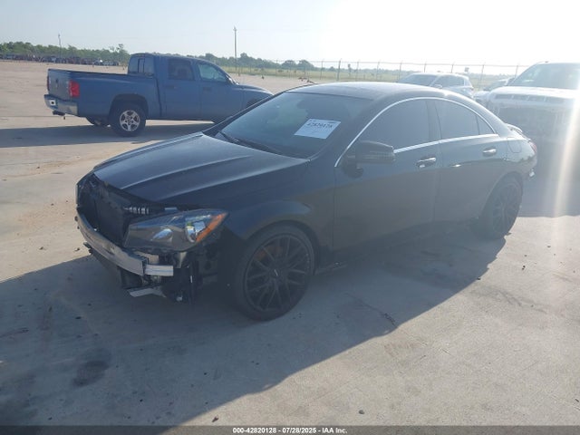 Mercedes-Benz m270 2019 WDDSJ4GB6KN726591 Image 2