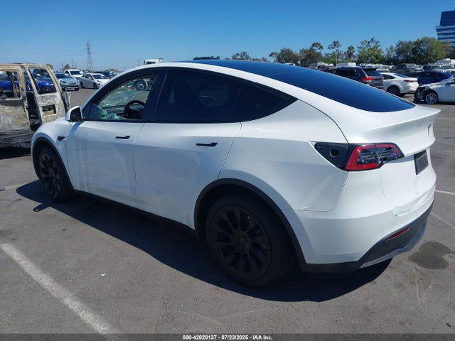5YJYGDEE6MF279875 Tesla 2021