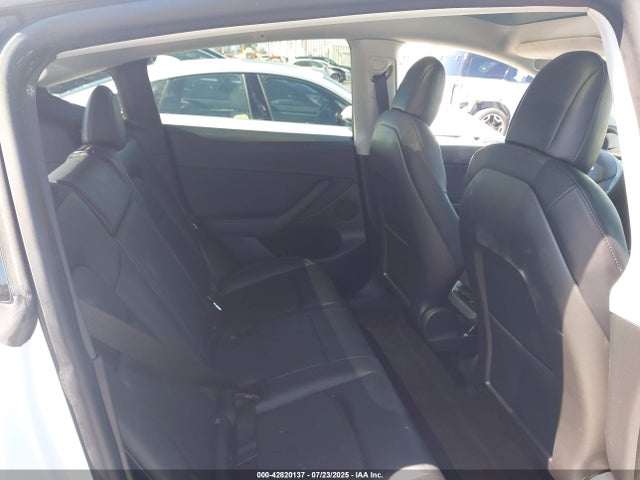 5YJYGDEE6MF279875 Tesla 2021