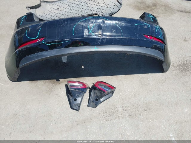 5YJ3E1EA4KF441477 Tesla 2019