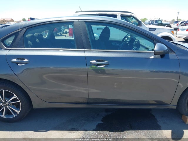 3KPF24AD6PE635027 KIA mpi nu