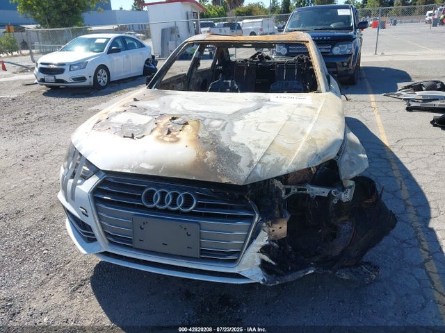 2018 AUDI A4 WAUKMAF41JA234251 Photo 5